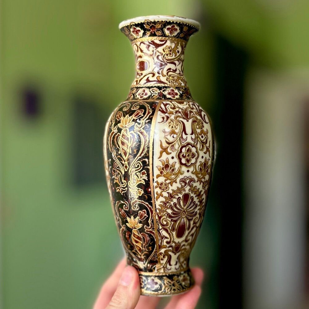 Unique VTG Textured Standing Vase Home Decor Accent - Picture 3 of 9